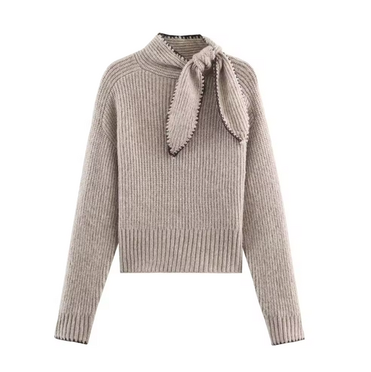 Ribgebreide trui met uniek sjaal-detail